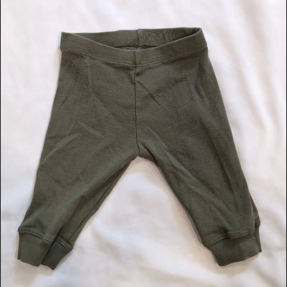 Green organic cotton baby pants 0-3 months